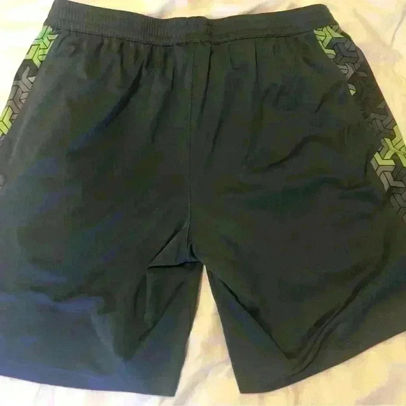 Under Armour workout set - Picture 6 of 10